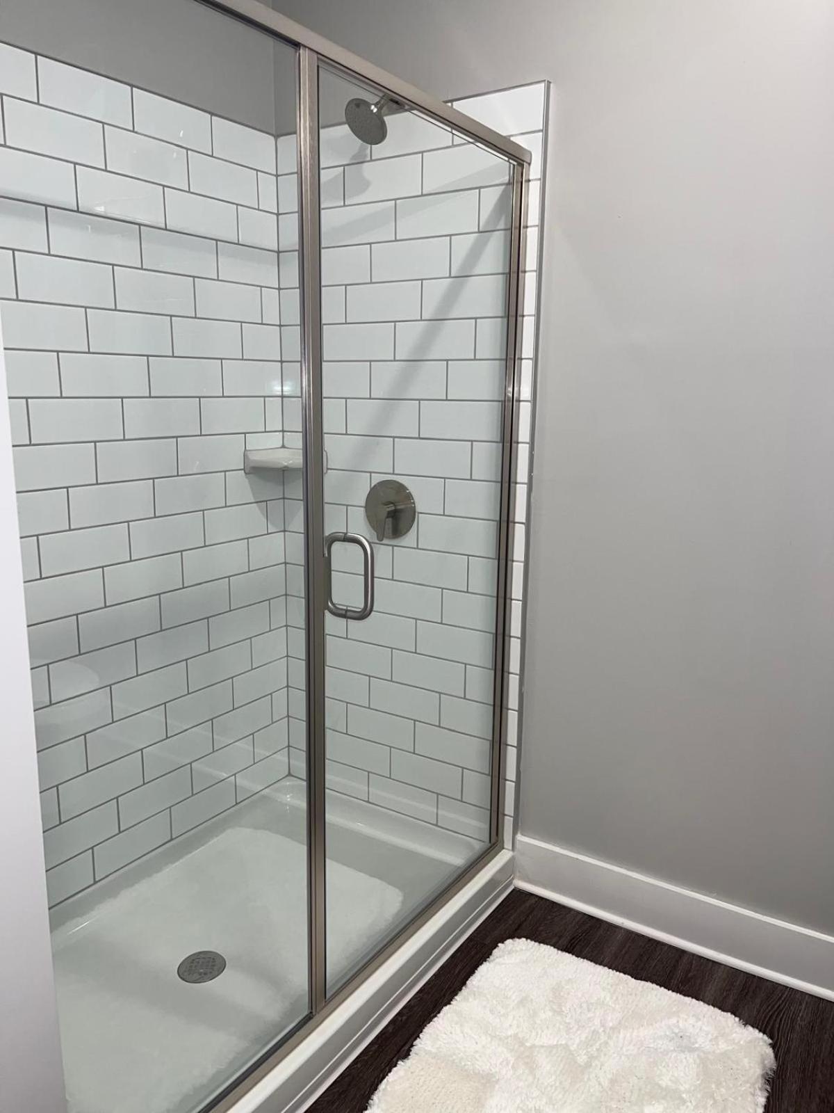 New Gem 2bdr Heart Of Atl Pool & Gym * Atlanta
