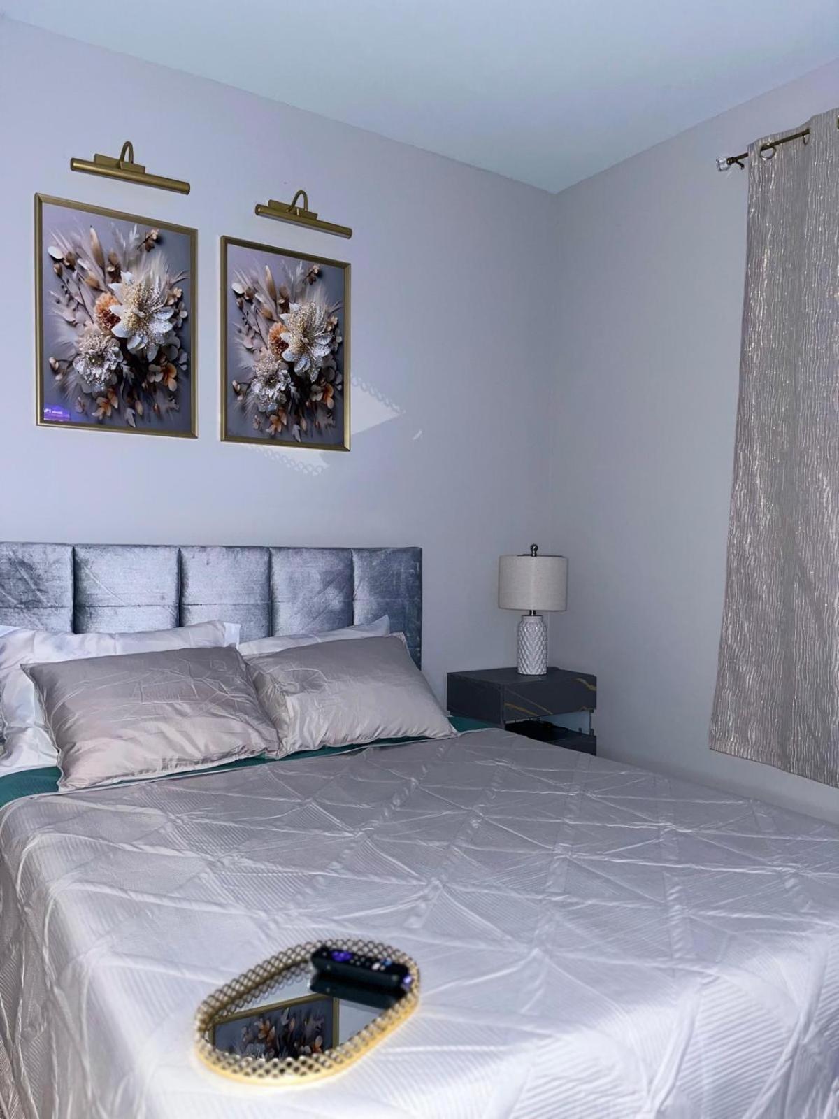 New Gem 2bdr Heart Of Atl Pool & Gym *